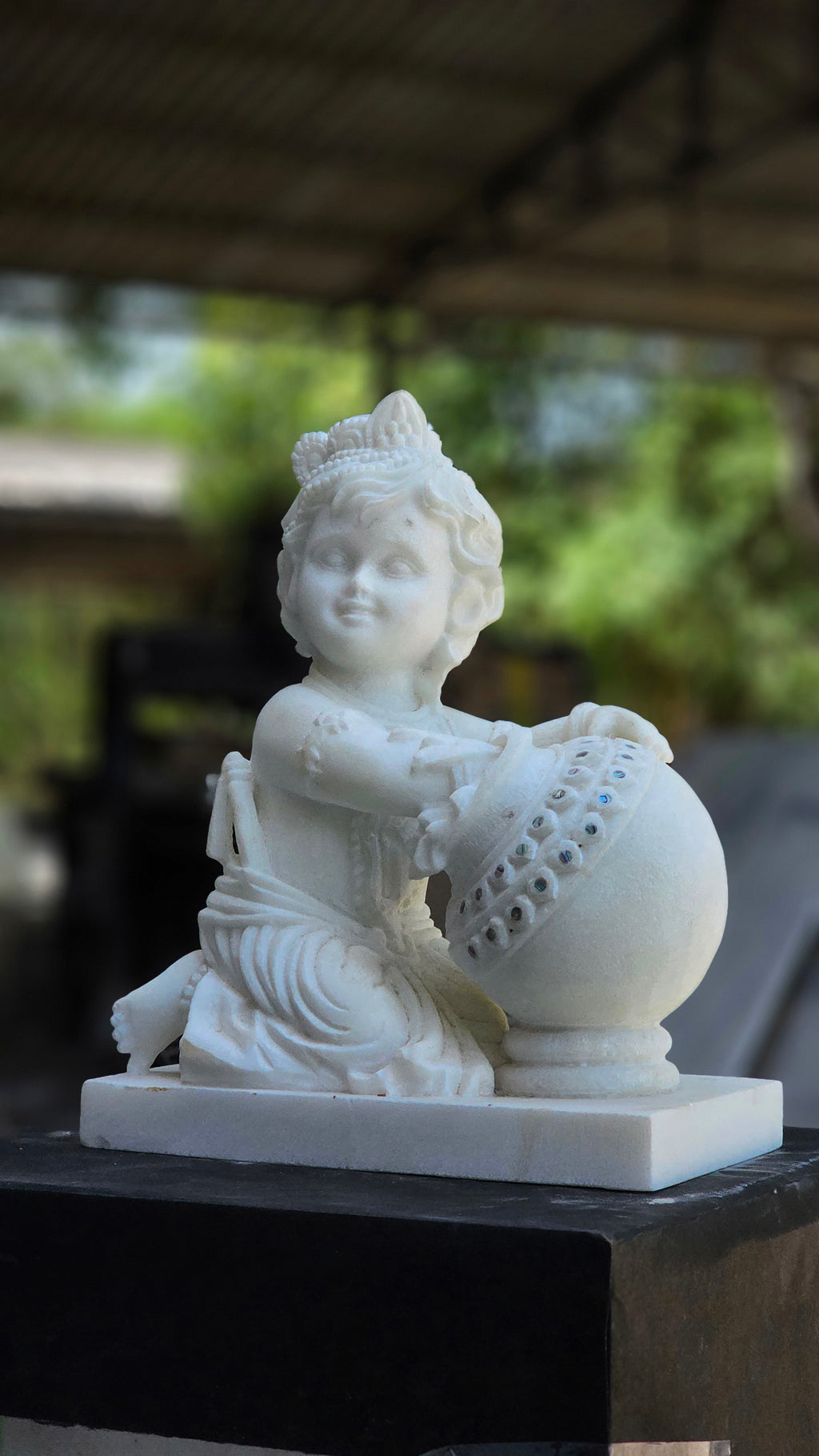 NATKHAT NANDAN IN WHITE AMBAJI MARBLE ( SIZE - 7 X 6 X 3.5 IN)