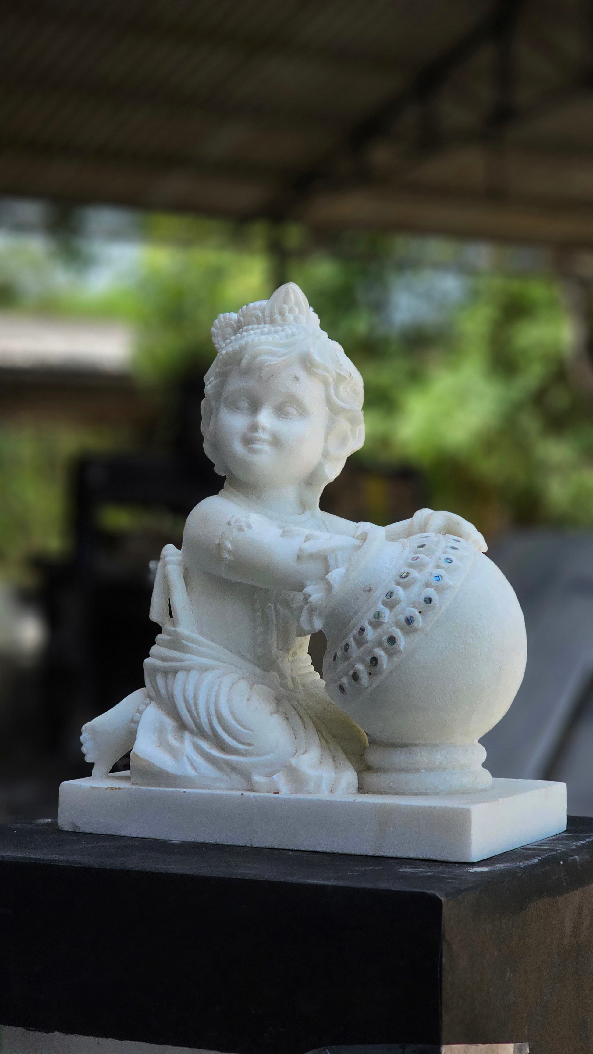 NATKHAT NANDAN IN WHITE AMBAJI MARBLE ( SIZE - 7 X 6 X 3.5 IN)