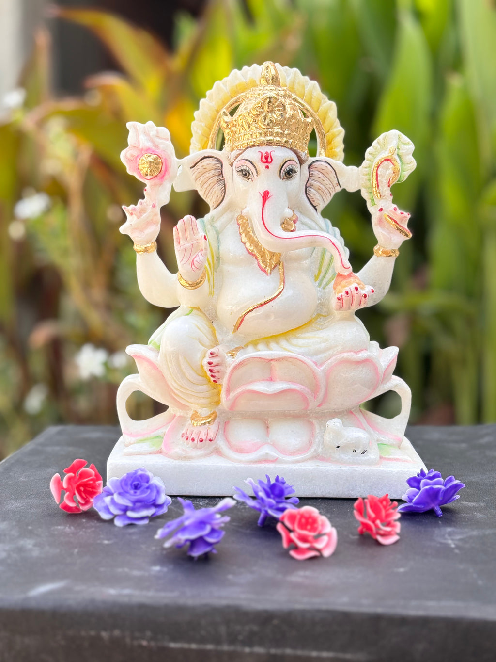 KAMAL GANESH JI IN WHITE AMBAJI MARBLE ( SIZE - 6 X 4.5 X 2 IN)