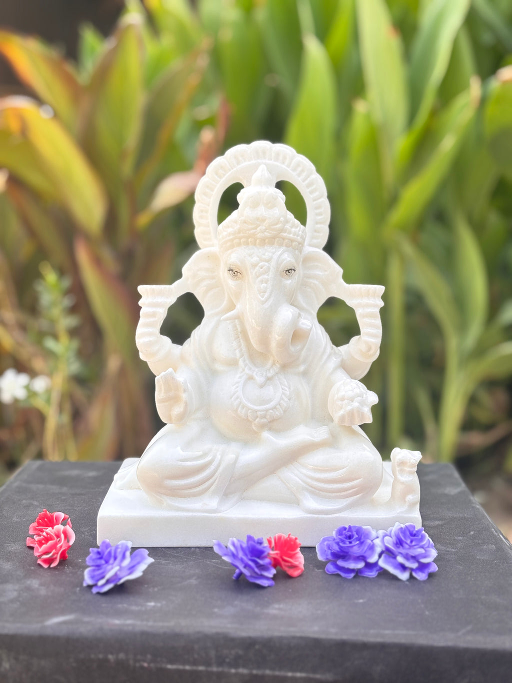 DAGDUSETH GANESH JI IN WHITE AMBAJI MARBLE ( SIZE - 5 X 4 X 3 IN)