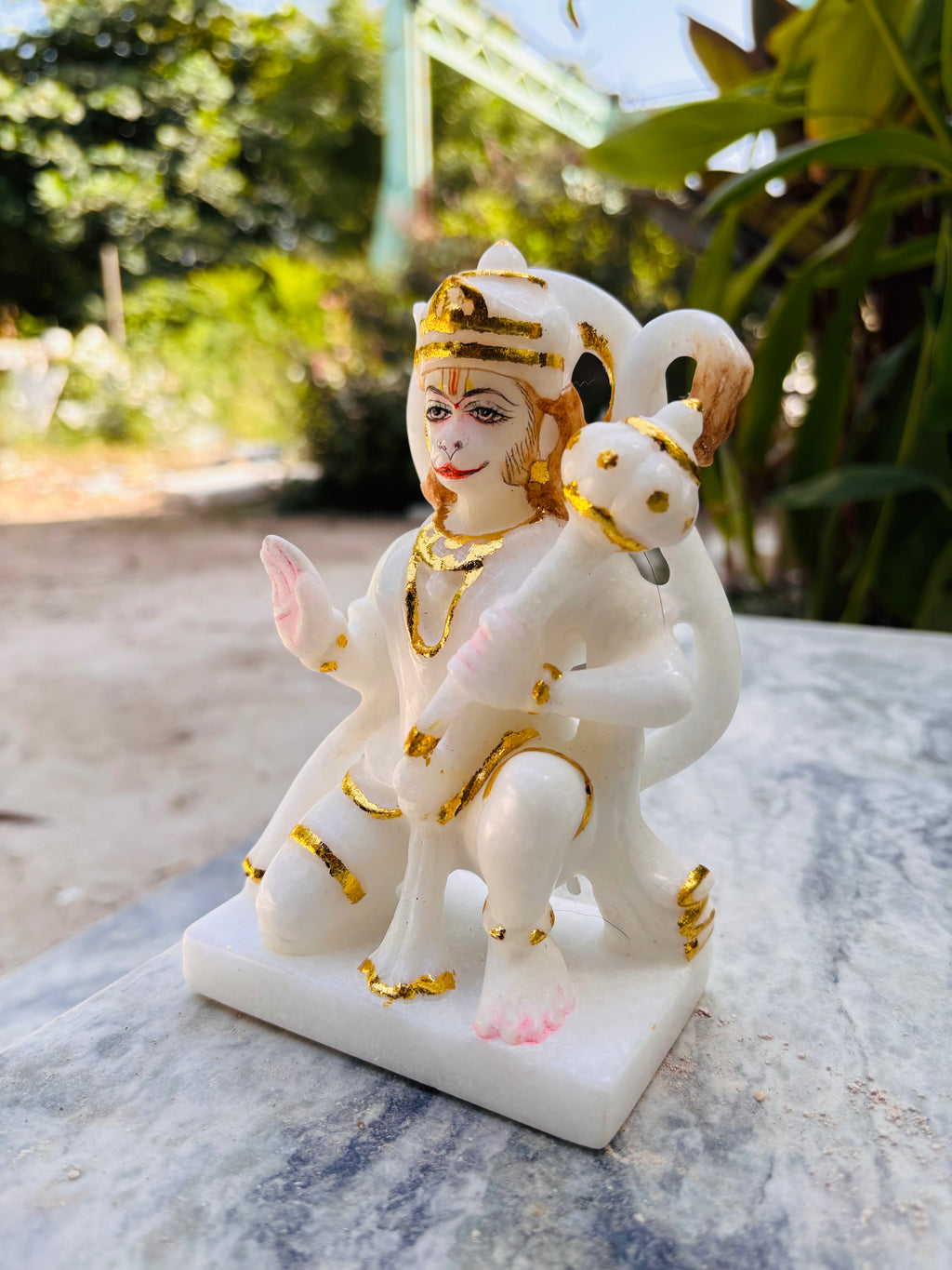 ASHIRWAD HANUMAN JI IN WHITE AMBAJI MARBLE ( SIZE - 6 X 4 X 2.5 IN)